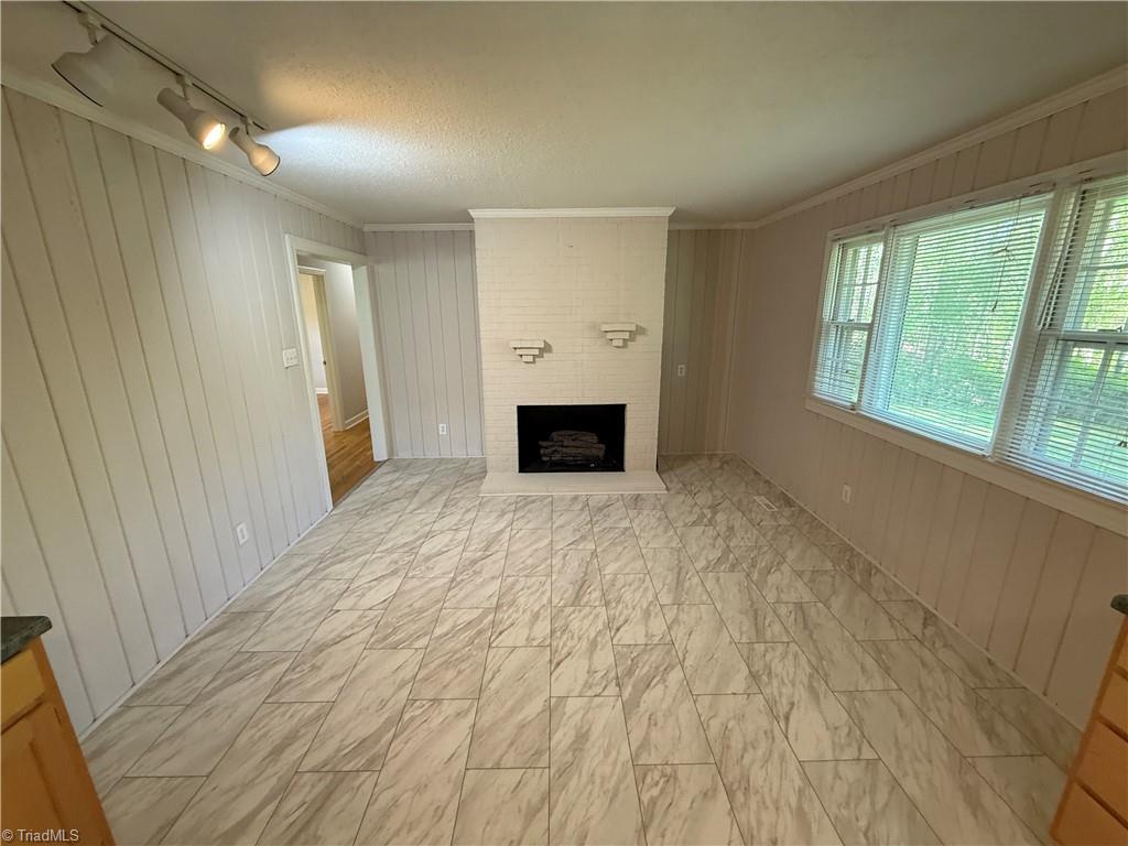 2630 Farmbrook Road Winston-Salem, NC 27103 - Photo 4 of 14
