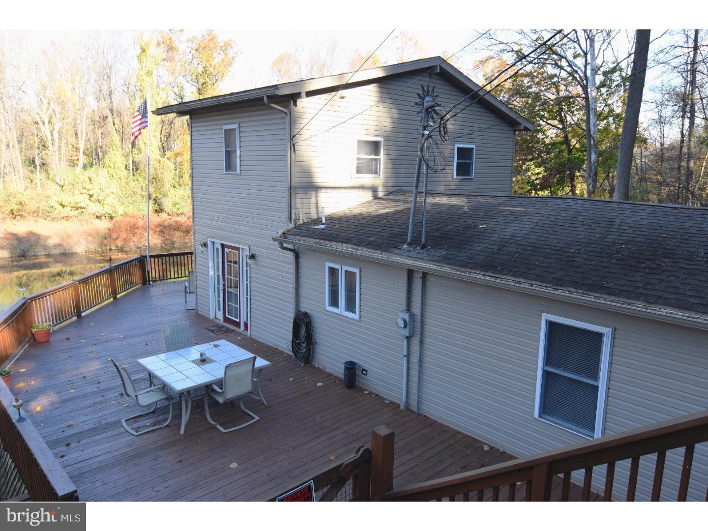 957 Pine Heights Road Reading, PA 19605 - Photo 3 of 25 Gallery Image 3