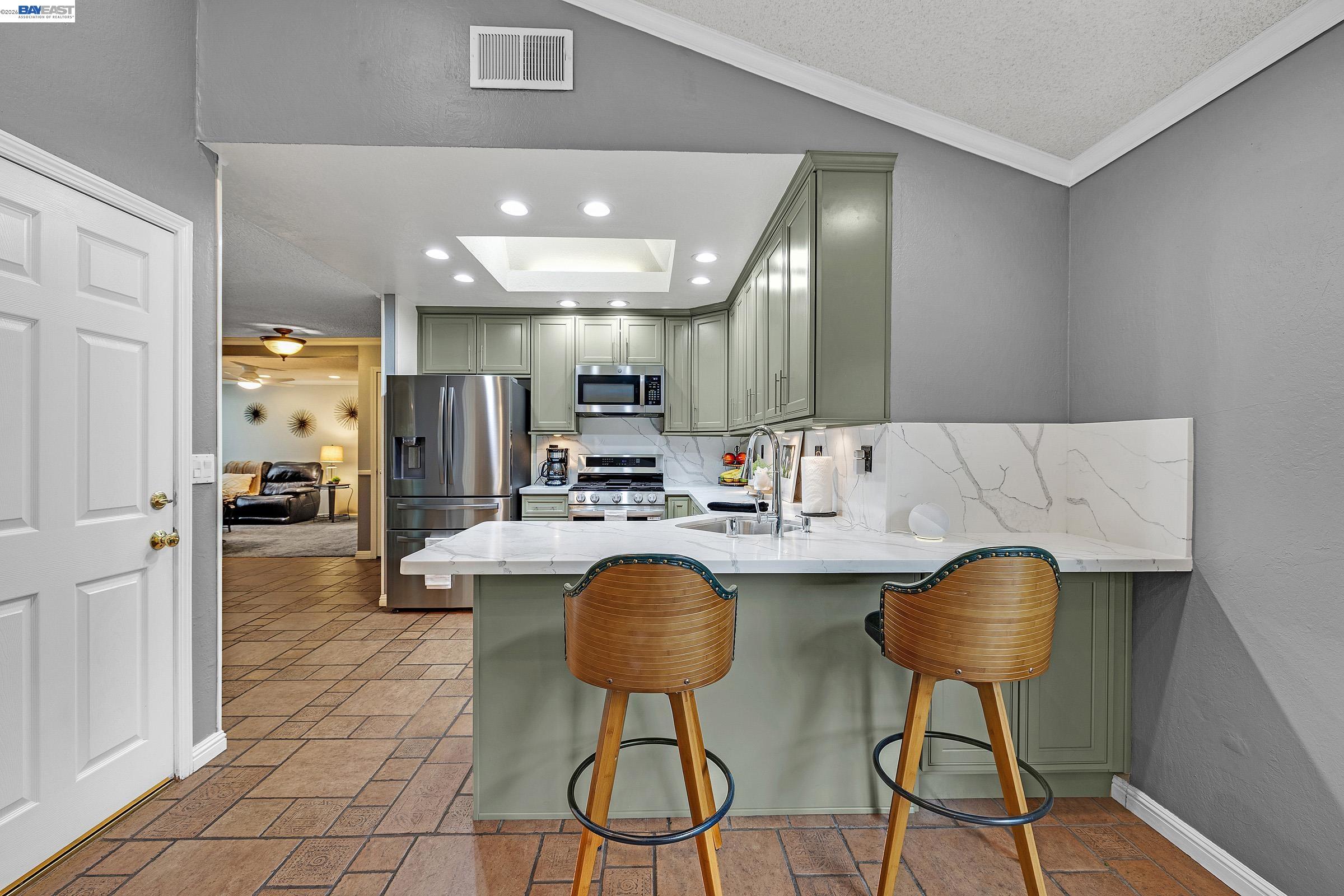 410 Kevin Court San Ramon, CA 94583 - Photo 13 of 44