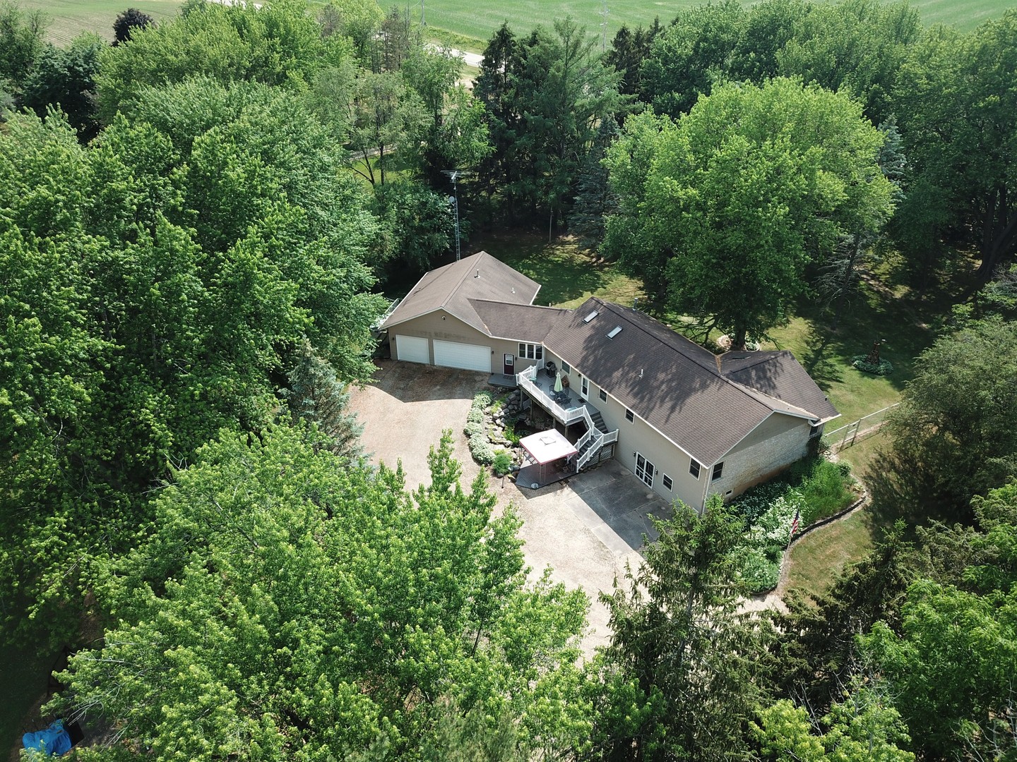 3197 South Baileyville Road Freeport, IL 61032 - Photo 2 of 74