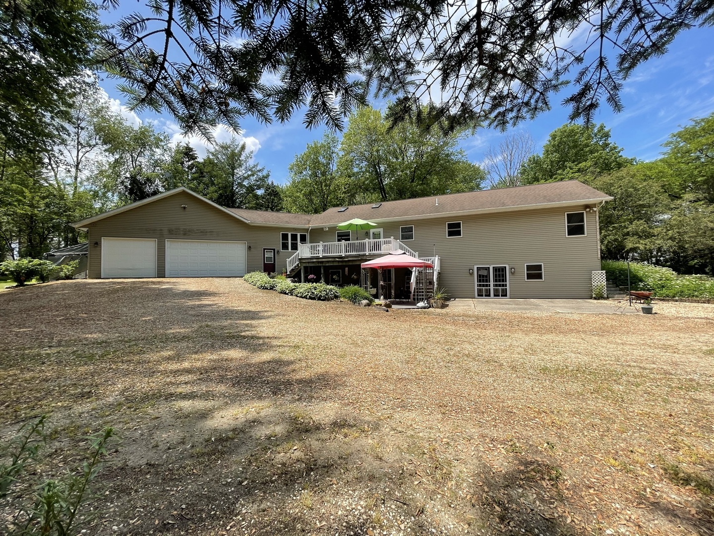 3197 South Baileyville Road Freeport, IL 61032 - Photo 6 of 74