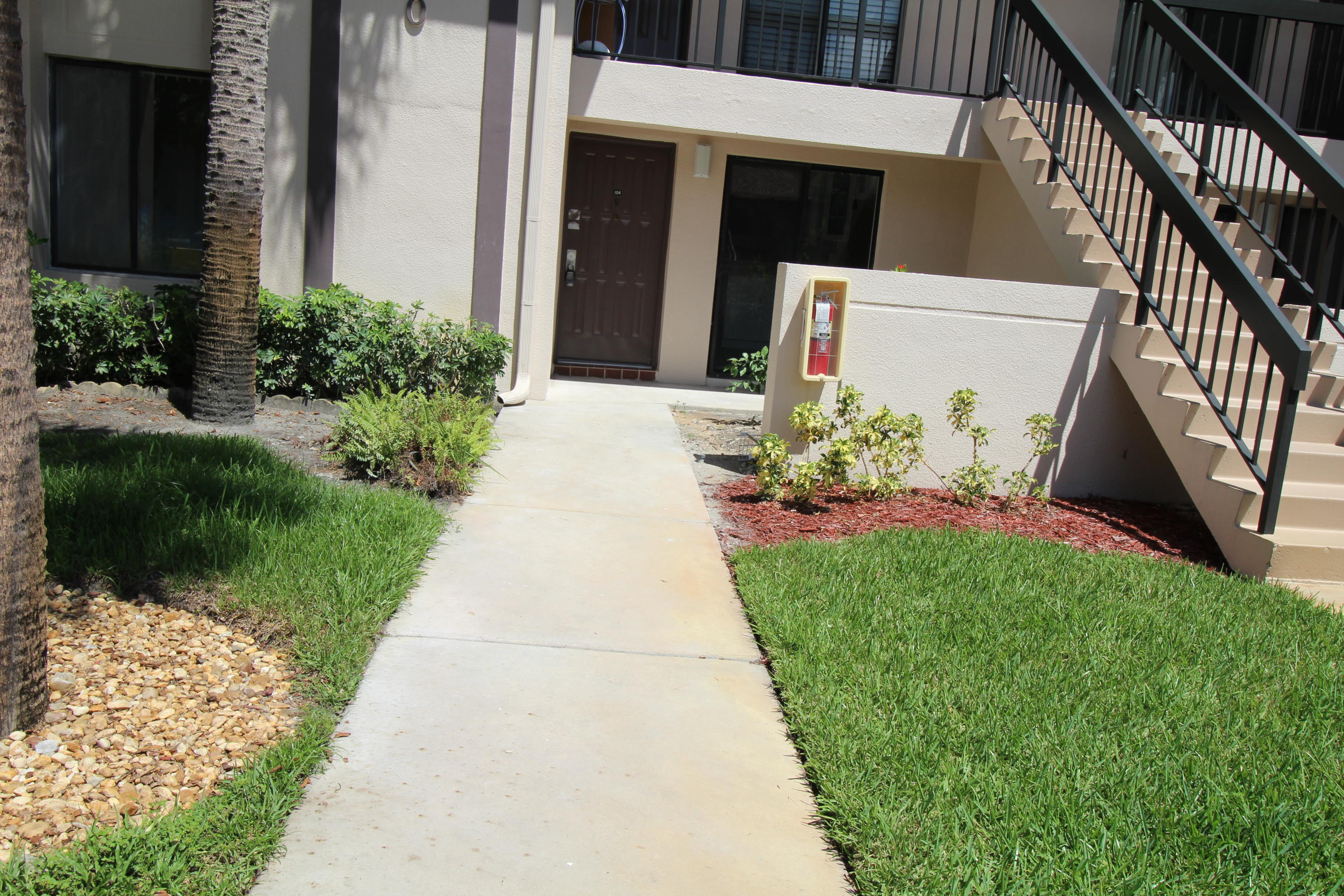5150 East Club Circle, Unit 104 Boca Raton, FL 33487 - Photo 1 of 23 Exterior Front
