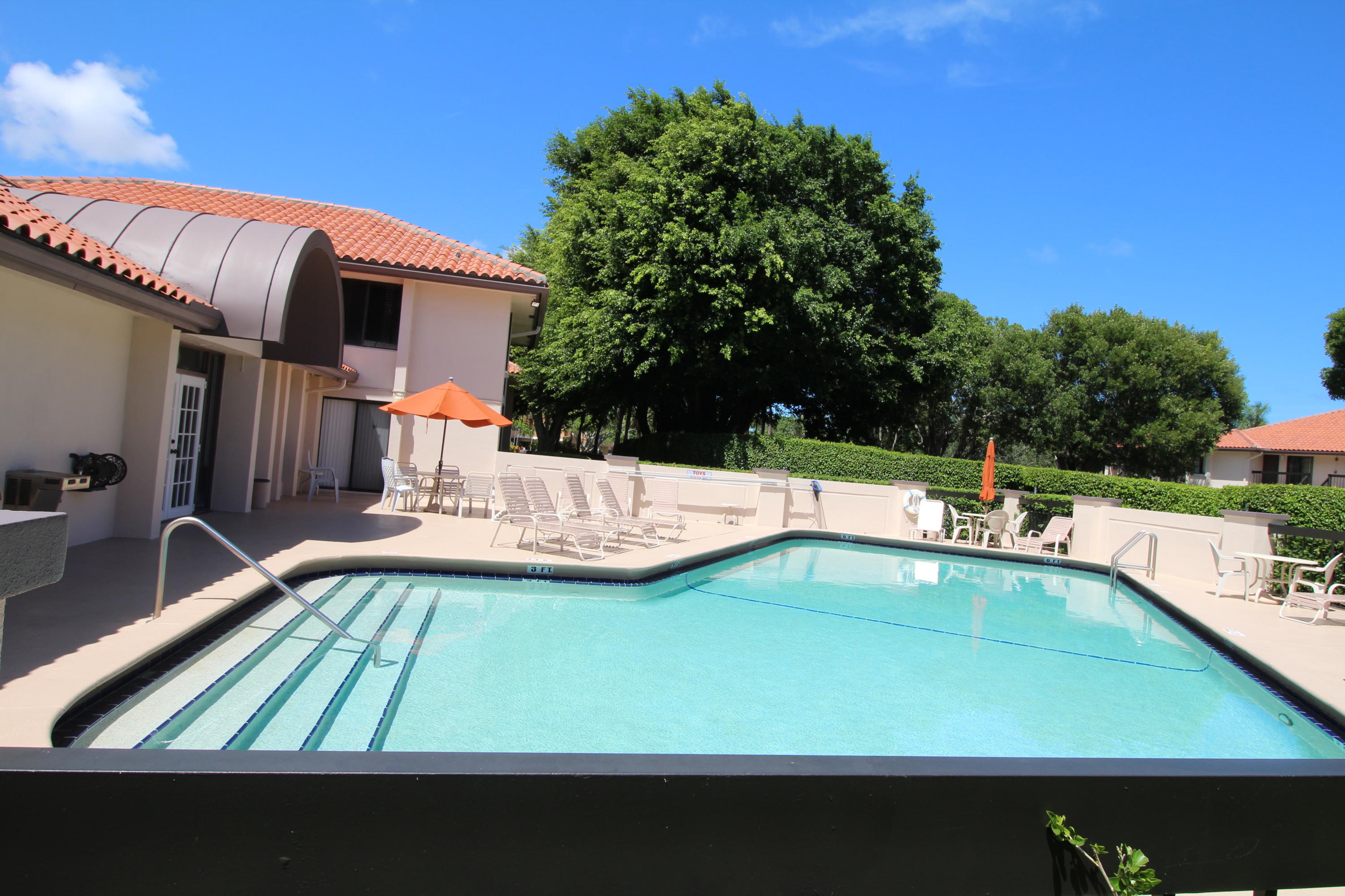 5150 East Club Circle, Unit 104 Boca Raton, FL 33487 - Photo 23 of 23 POOL