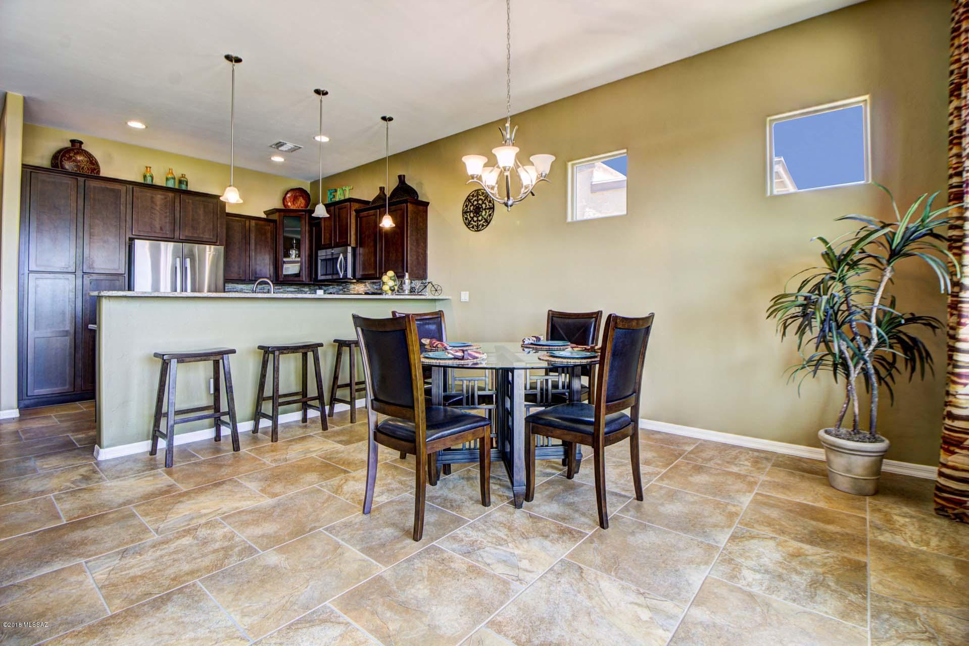 5805 Waynes Way Green Valley, AZ 85622 - Photo 13 of 30
