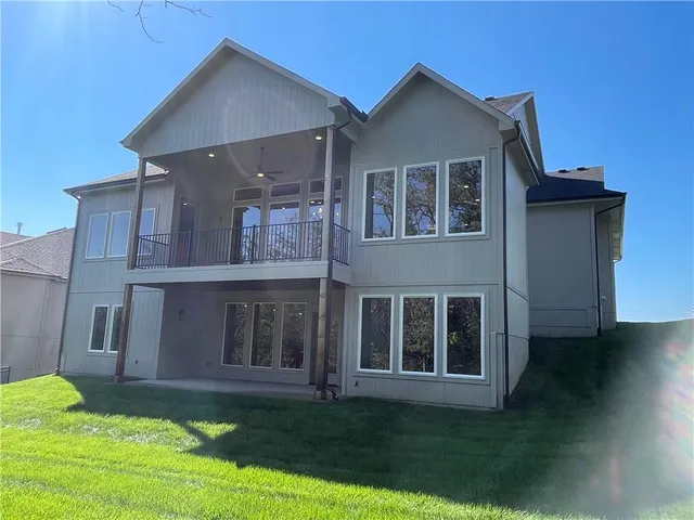 $930,000 | 22428 West 90th Terrace, Lenexa, KS 66227