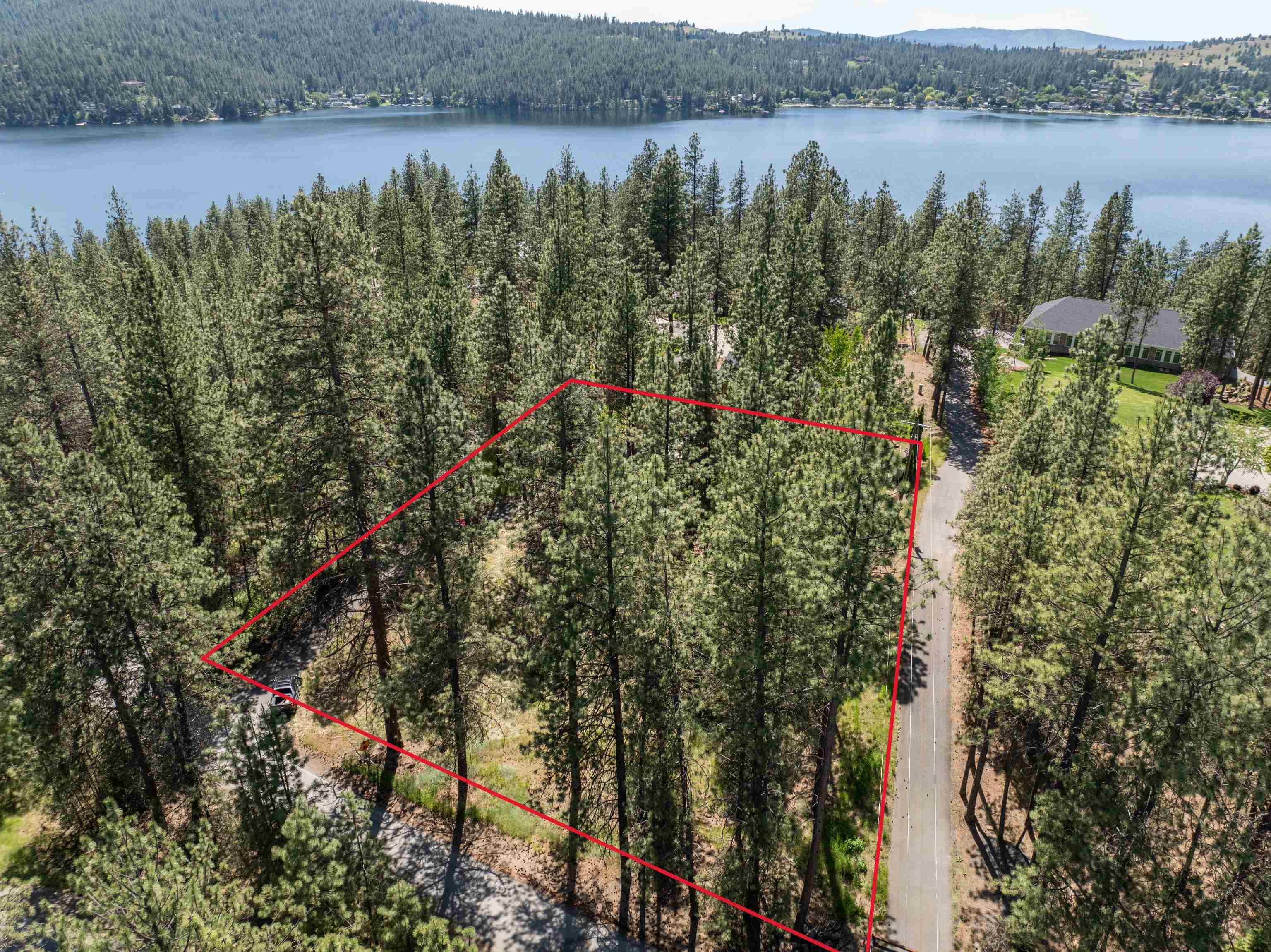 608 South Lakeside Road Liberty Lake, WA 99019 - Photo 2 of 50