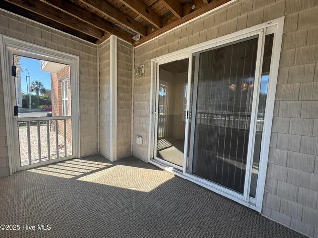 $1,800 | 633 Spencer-Farlow Drive, Unit 13, Carolina Beach, NC 28428