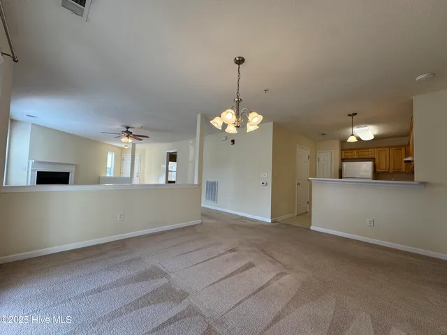 $1,800 | 633 Spencer-Farlow Drive, Unit 13, Carolina Beach, NC 28428