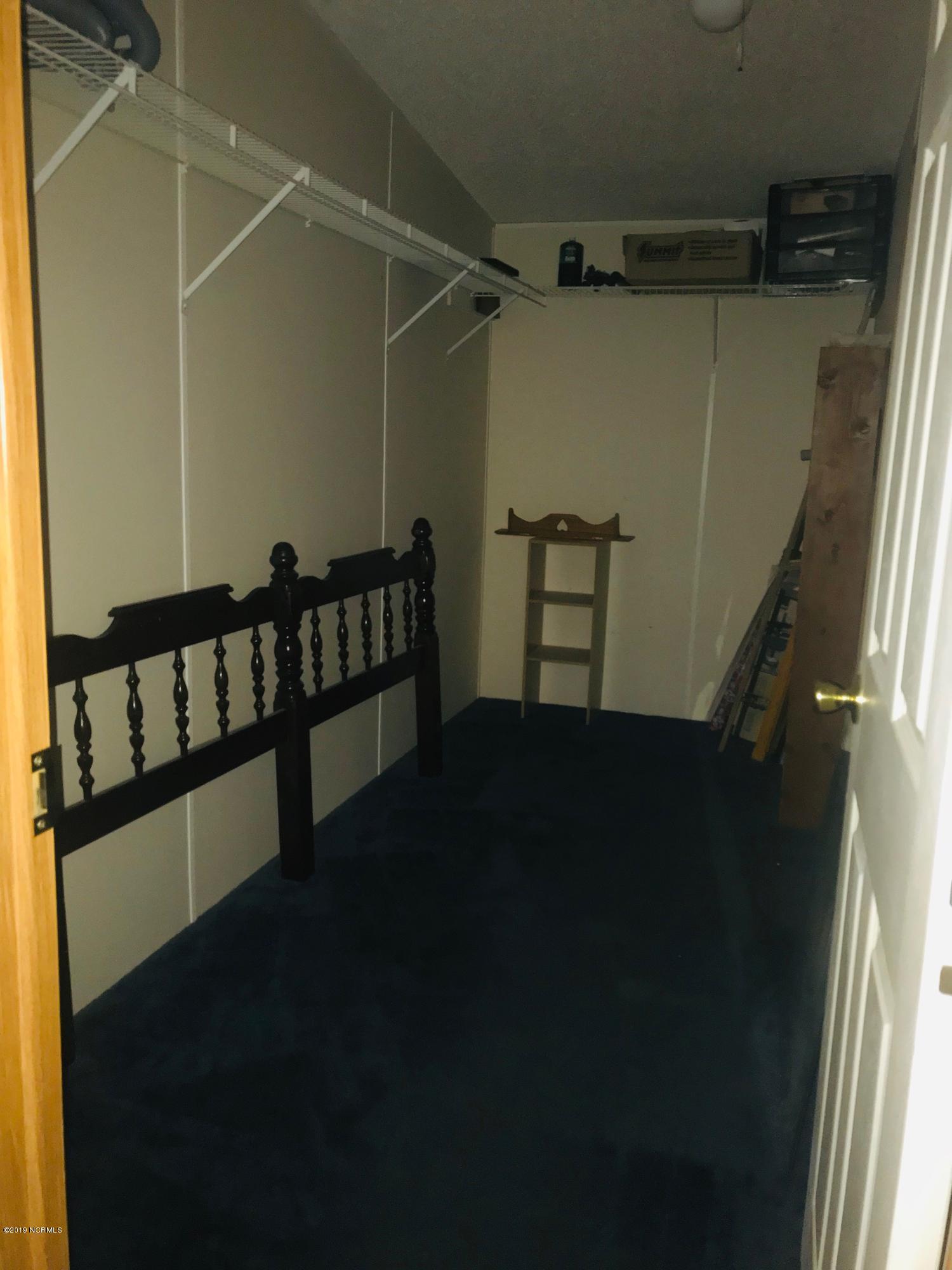 912 Hardesty Loop Road Newport, NC 28570 - Photo 20 of 22 Master Closet