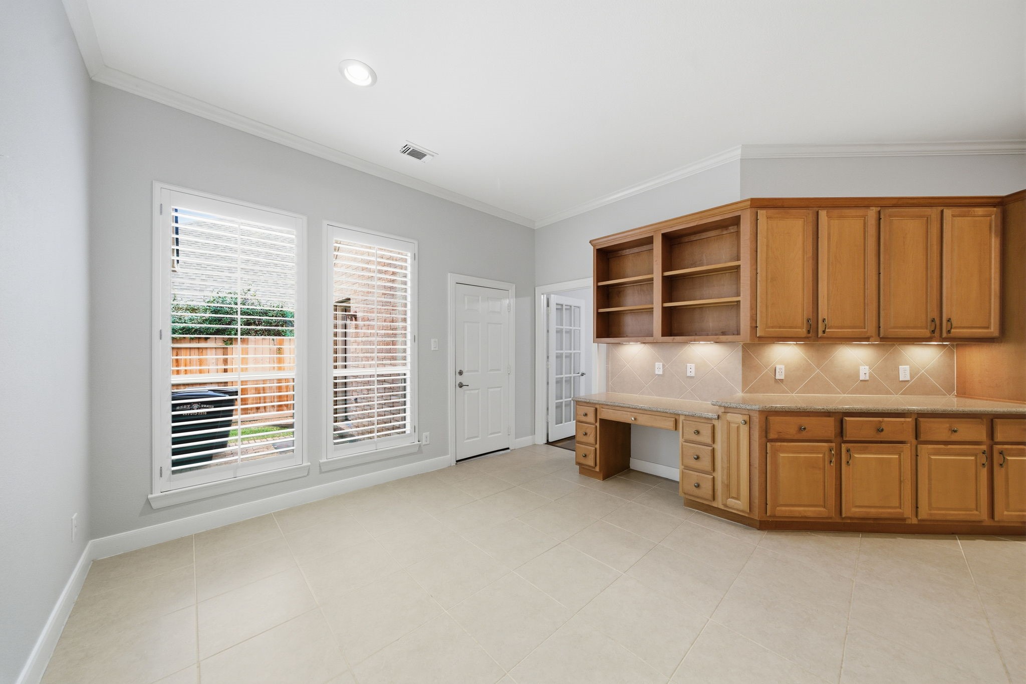 2842 Nicks Run Lane Katy, TX 77494 - Photo 17 of 35 an empty room with windows