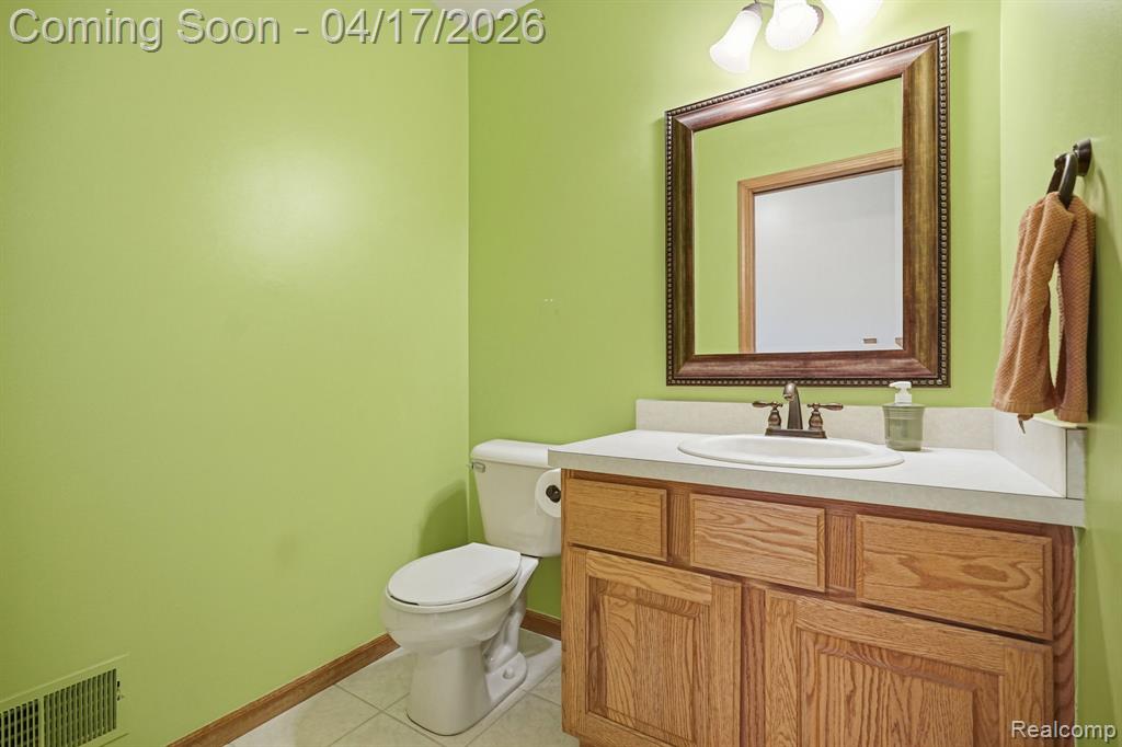 72689 Dequindre Road Leonard, MI 48367 - Photo 48 of 93
