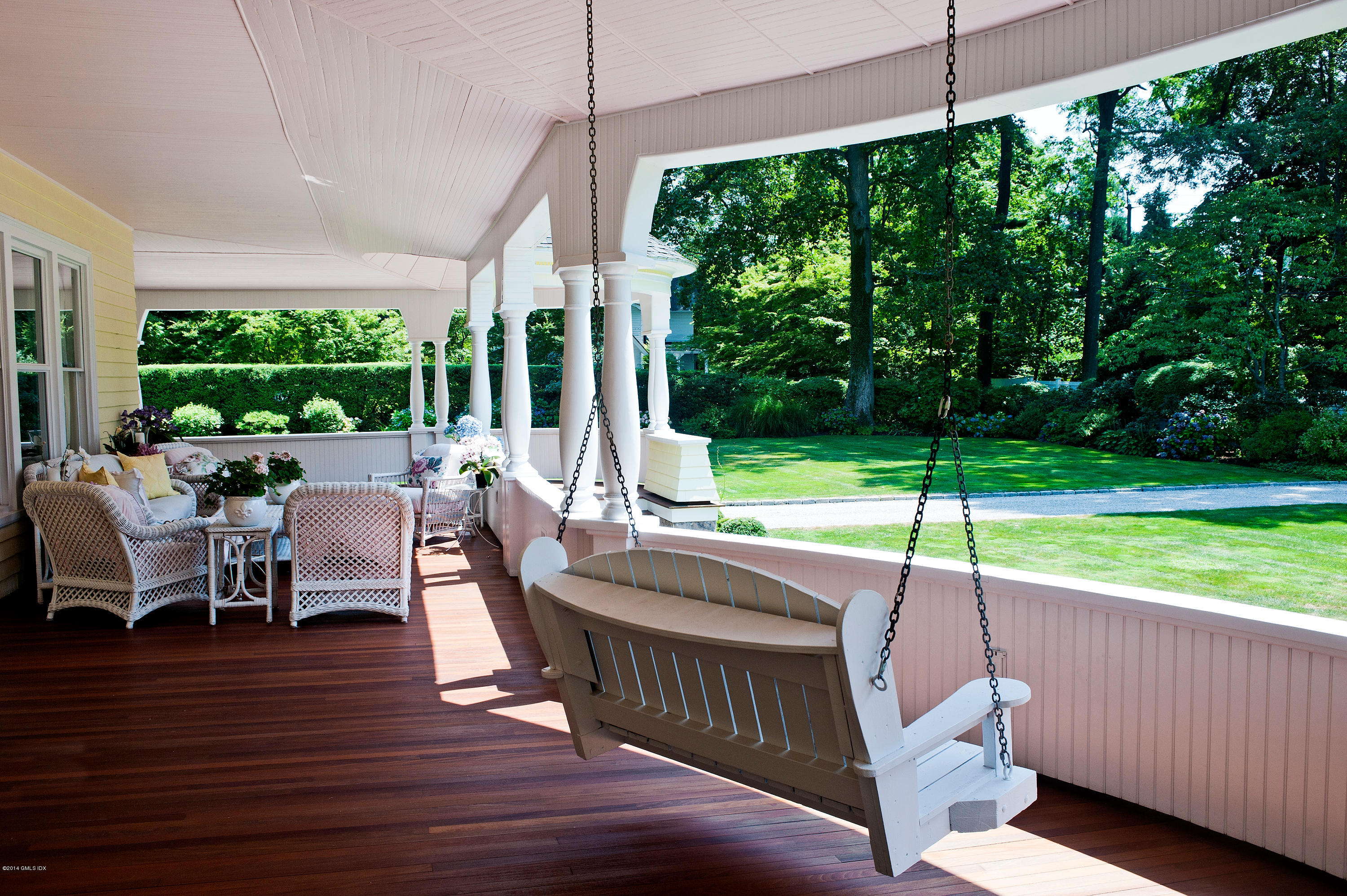 11 Club Road Riverside, CT 06878 - Photo 5 of 16 a view of an outdoor sitting area with furniture