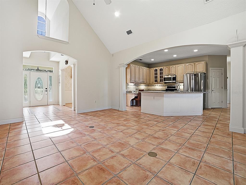 592 Crescent Street Umatilla, FL 32784 - Photo 13 of 61