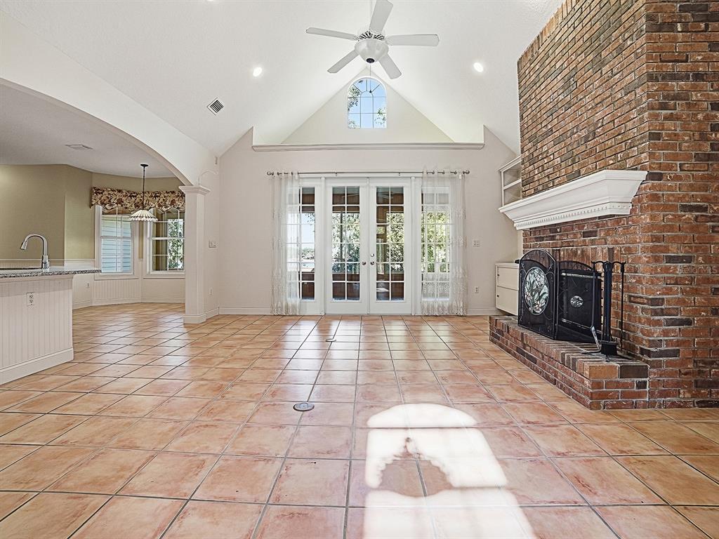 592 Crescent Street Umatilla, FL 32784 - Photo 15 of 61