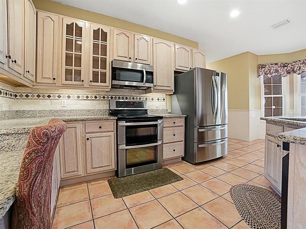 592 Crescent Street Umatilla, FL 32784 - Photo 16 of 61