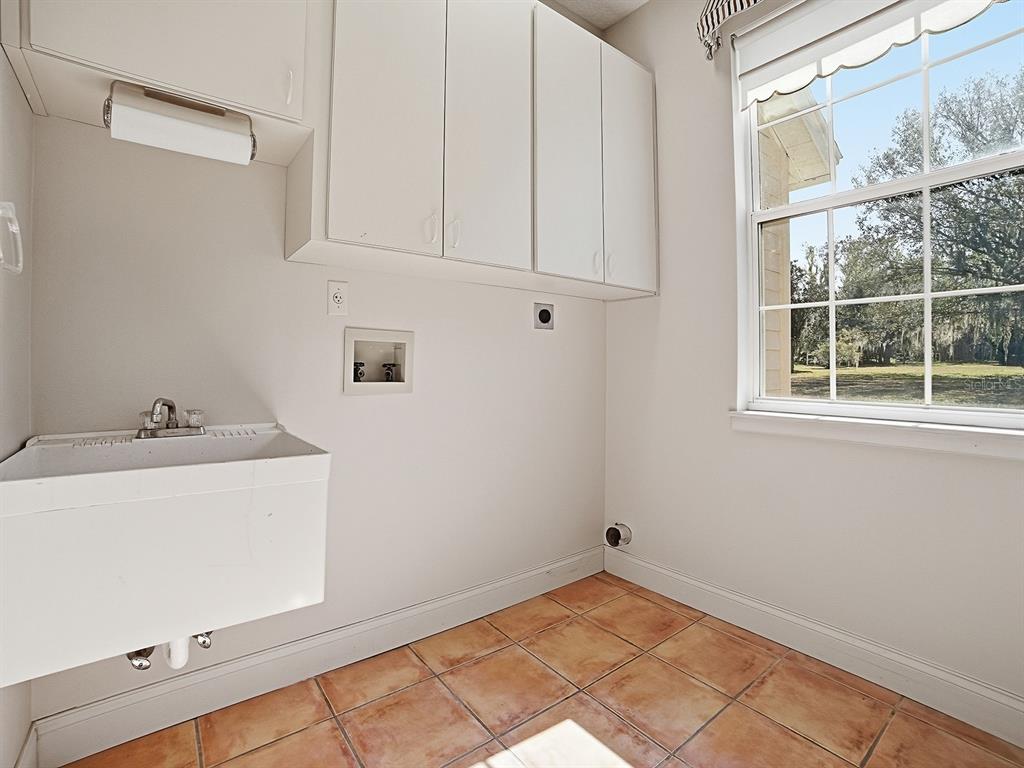 592 Crescent Street Umatilla, FL 32784 - Photo 25 of 61