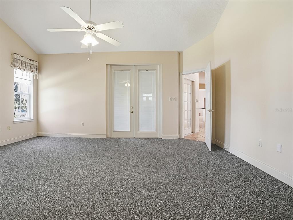 592 Crescent Street Umatilla, FL 32784 - Photo 33 of 61