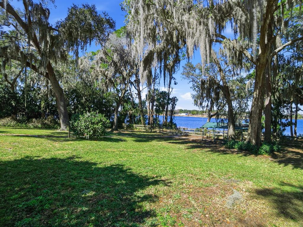 592 Crescent Street Umatilla, FL 32784 - Photo 46 of 61