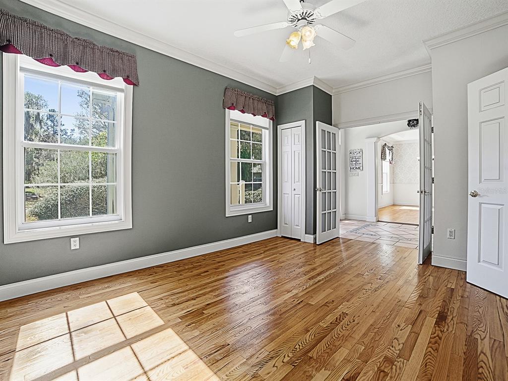 592 Crescent Street Umatilla, FL 32784 - Photo 9 of 61