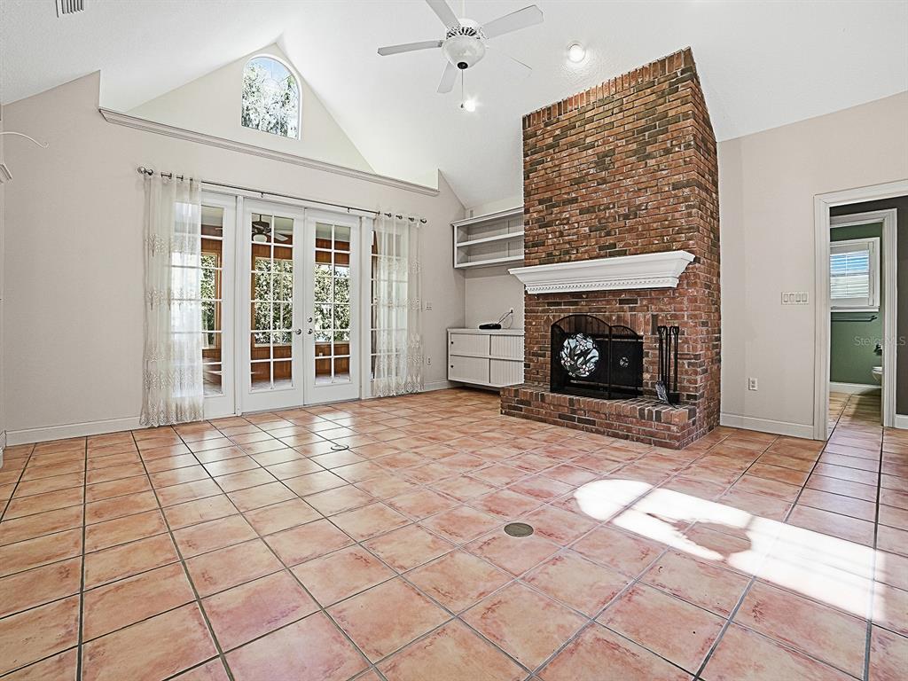 592 Crescent Street Umatilla, FL 32784 - Photo 10 of 61