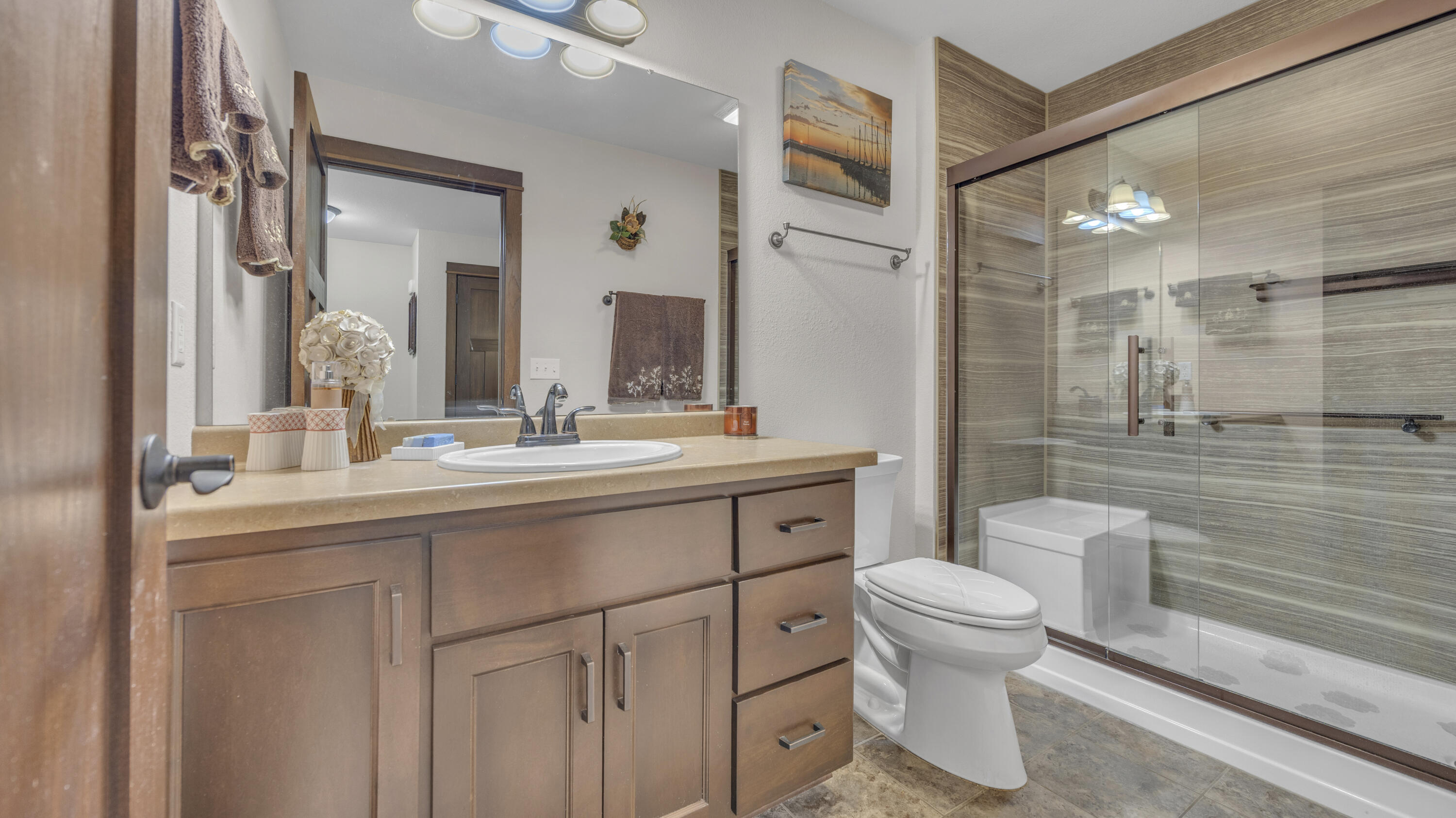 4103 Spring Court Sheboygan, WI 53081 - Photo 19 of 26 Primary Bathroom