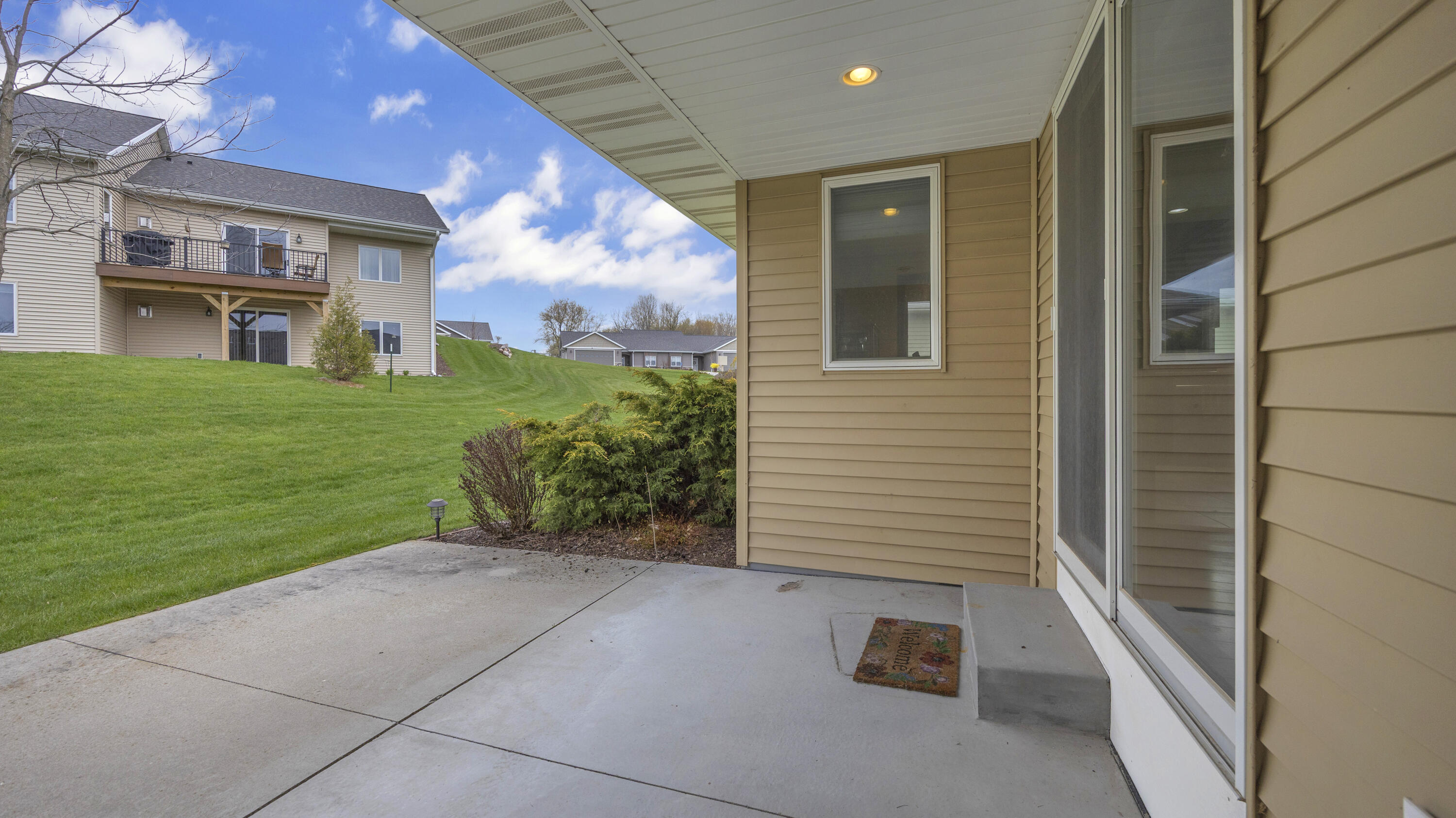 4103 Spring Court Sheboygan, WI 53081 - Photo 6 of 26 Back Patio