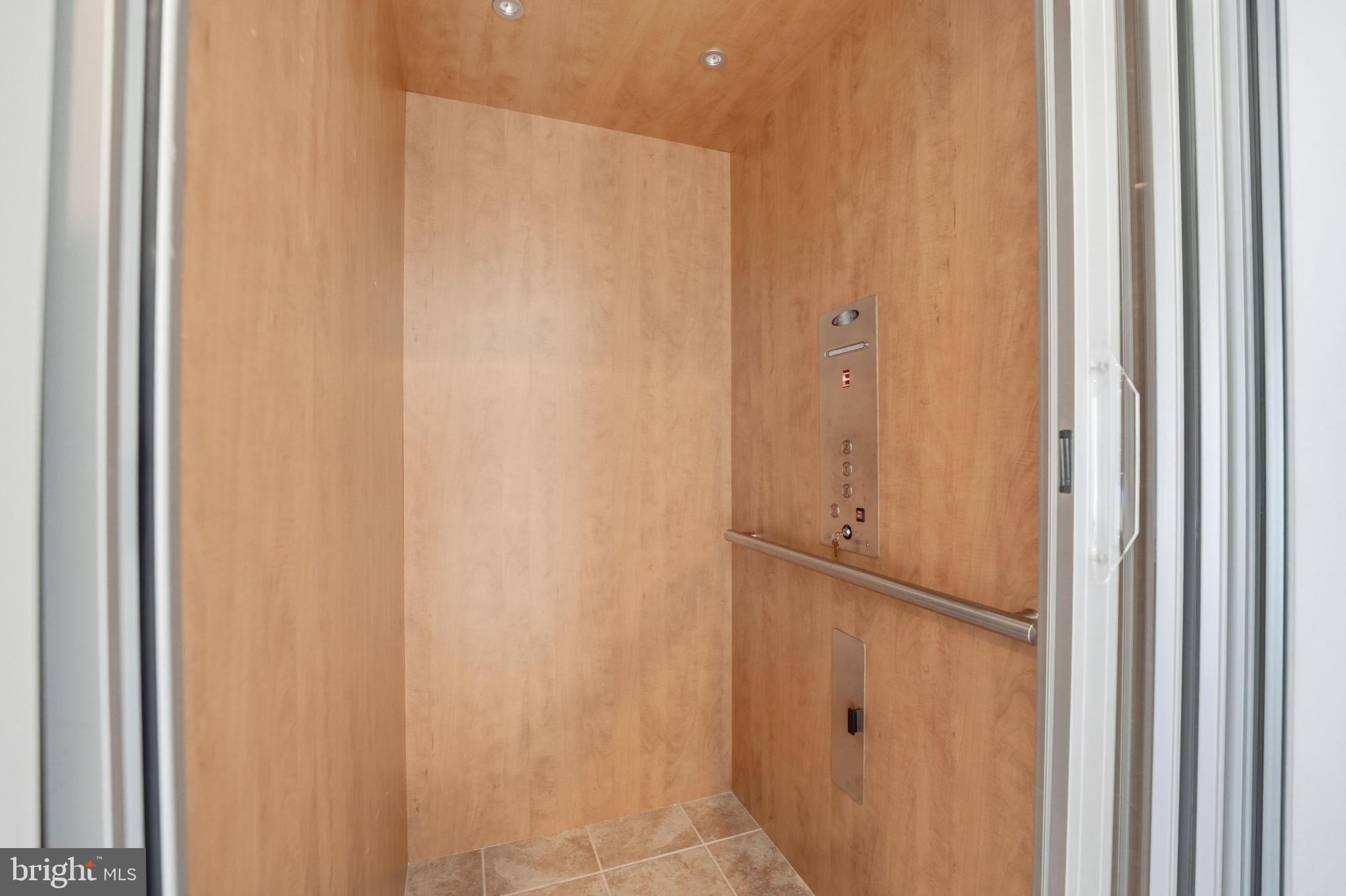 13060 Queen Chapel Road Woodbridge, VA 22193 - Photo 24 of 77 Elevator access main level