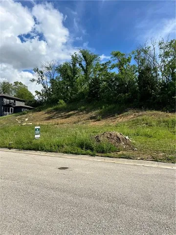 $110,000 | 360 South Overlook Street, Olathe, KS 66061