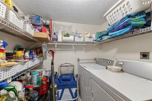 $215,000 | 1258 Pine Ridge Circle West, Unit D1, Tarpon Springs, FL 34688