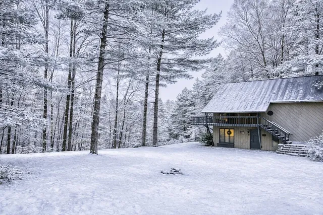 $550,000 | 1724 Sangamon Road, Pittsford, VT 05763