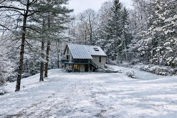$550,000 | 1724 Sangamon Road, Pittsford, VT 05763