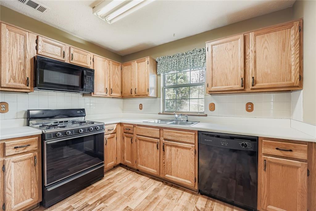 2935 Landington Way Northwest Duluth, GA 30096 - Photo 8 of 19