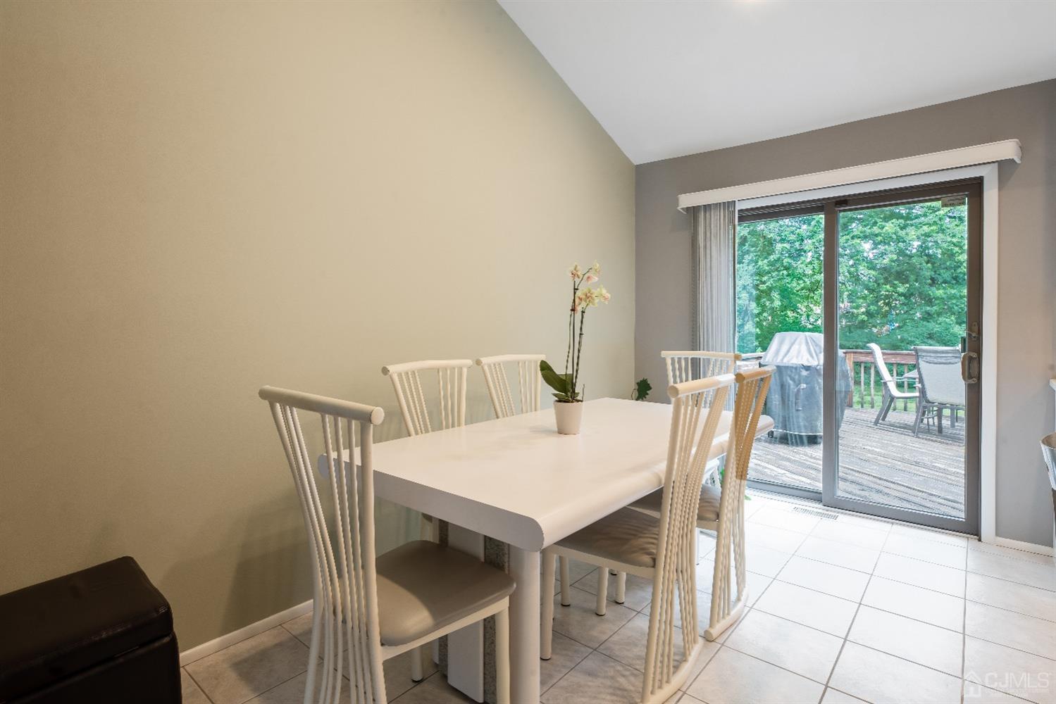 25 Norton Road East Brunswick, NJ 08816 - Photo 12 of 29 Gallery Image 12