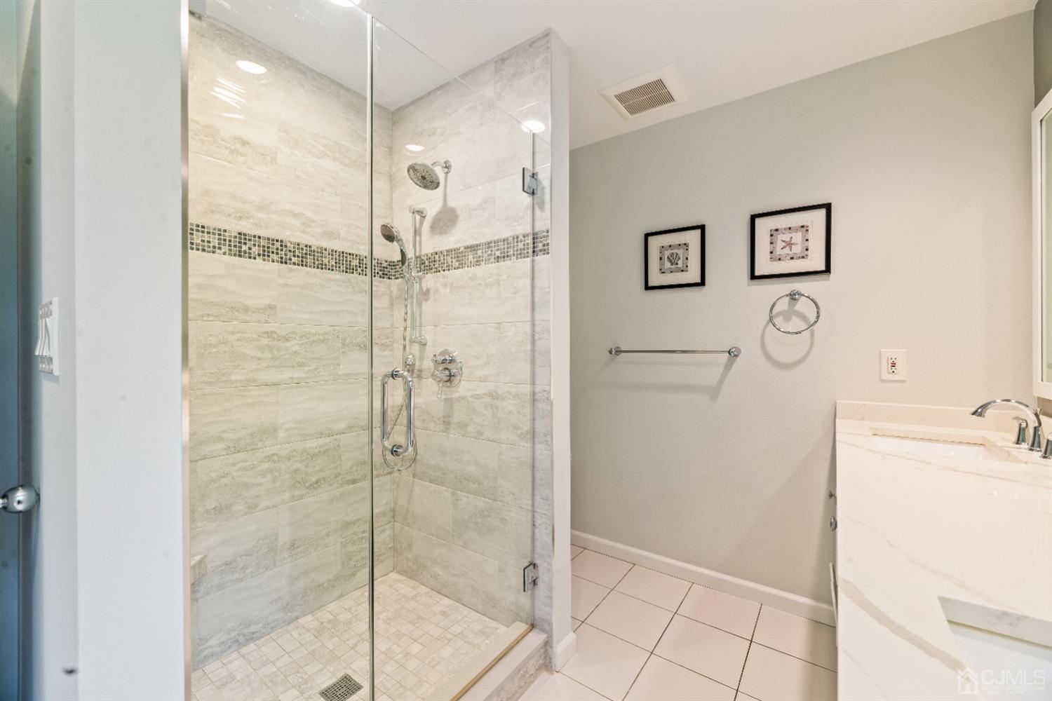 25 Norton Road East Brunswick, NJ 08816 - Photo 18 of 29 Gallery Image 18