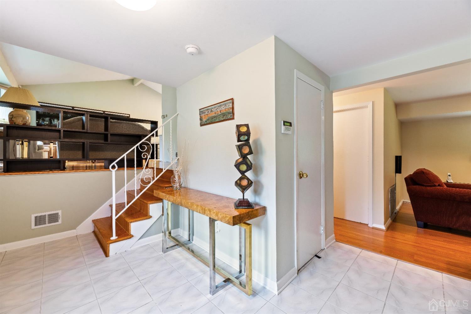25 Norton Road East Brunswick, NJ 08816 - Photo 5 of 29 Gallery Image 5