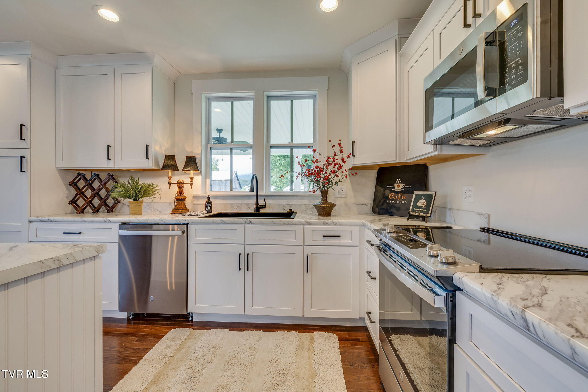 403 Silver Lake Road Church Hill, TN 37642 - Photo 14 of 45 012