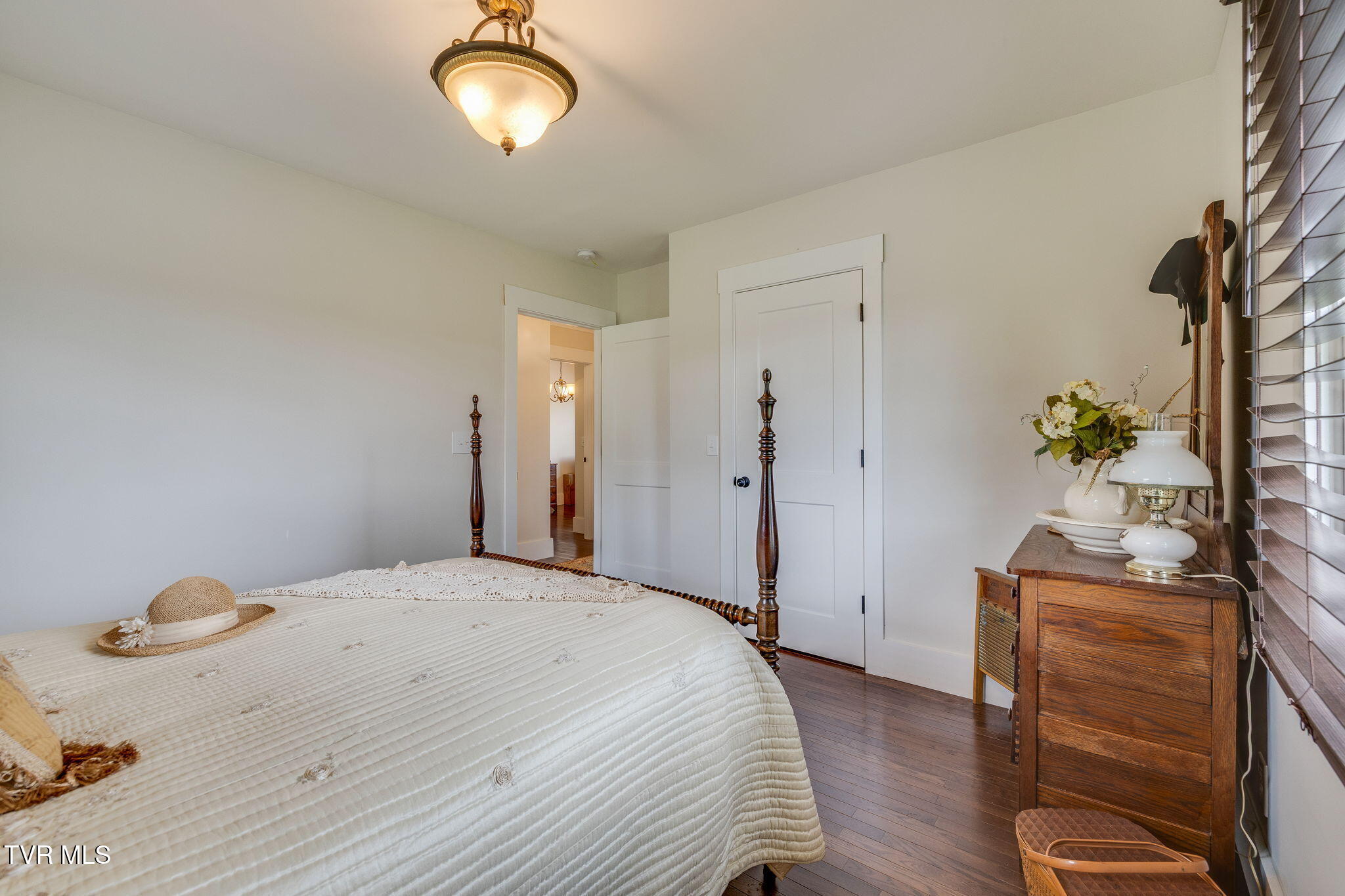 403 Silver Lake Road Church Hill, TN 37642 - Photo 18 of 45 017