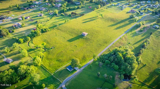 $489,950 | 403 Silver Lake Road, Church Hill, TN 37642