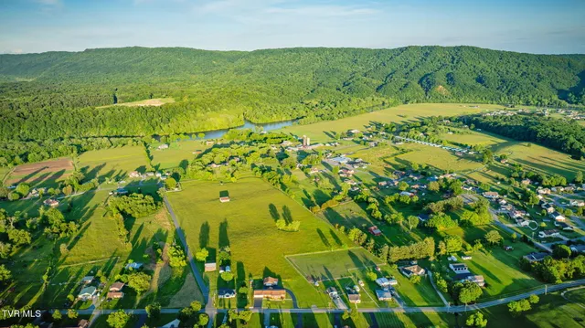 $489,950 | 403 Silver Lake Road, Church Hill, TN 37642