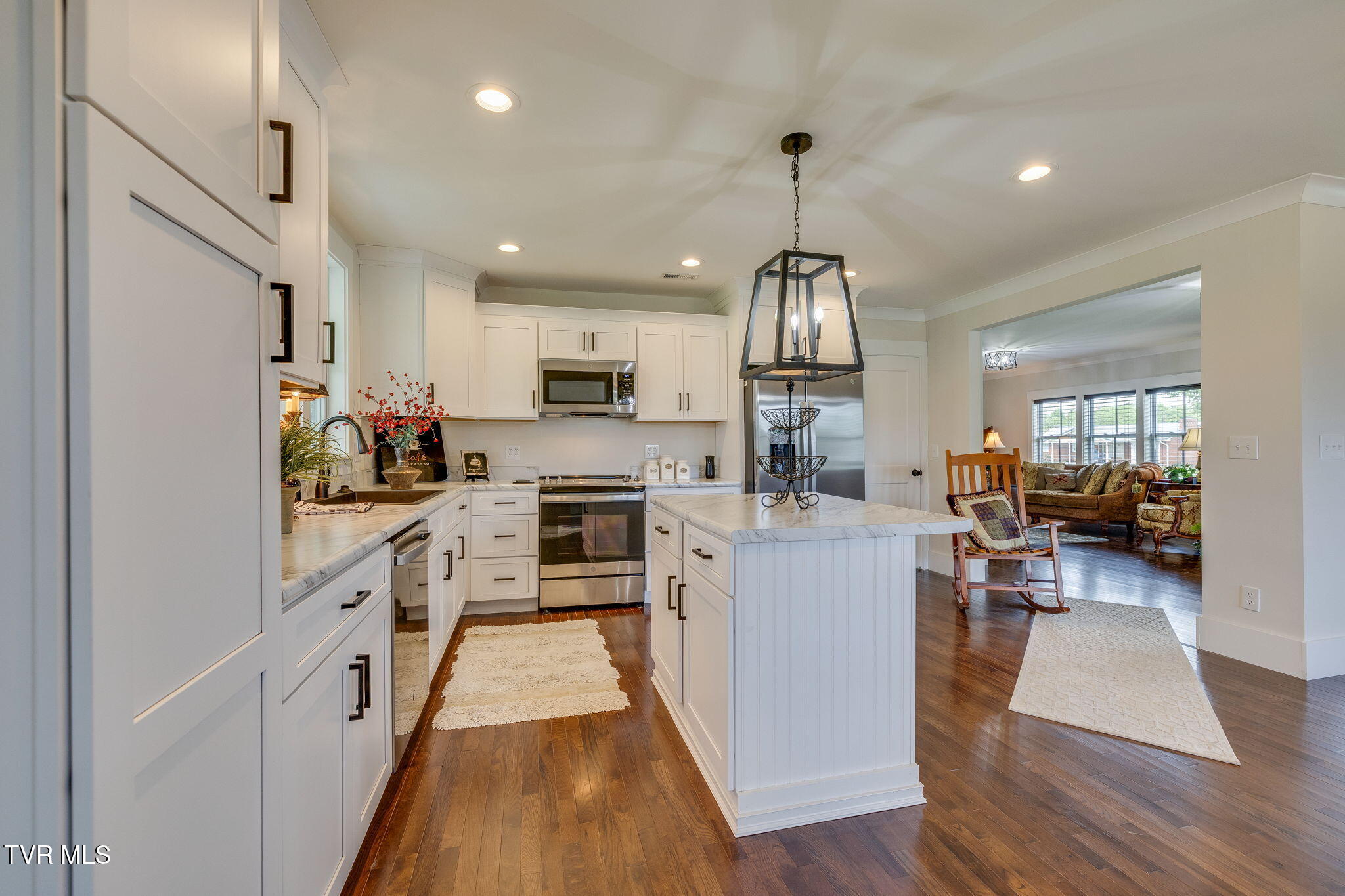 403 Silver Lake Road Church Hill, TN 37642 - Photo 4 of 45 011