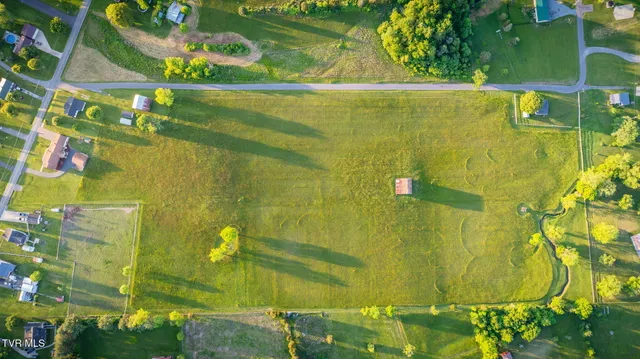 $489,950 | 403 Silver Lake Road, Church Hill, TN 37642