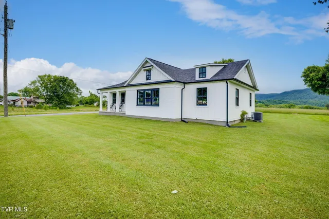 $489,950 | 403 Silver Lake Road, Church Hill, TN 37642