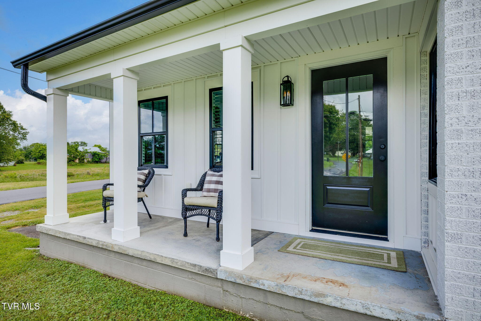 403 Silver Lake Road Church Hill, TN 37642 - Photo 9 of 45 004