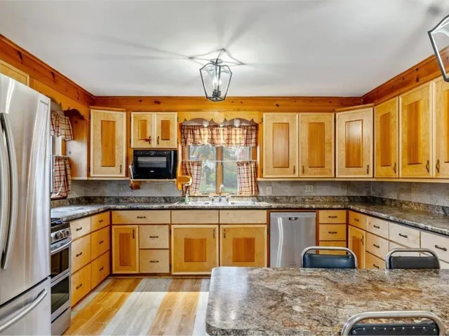 $515,000 | 1 Wiley Place, St. Albans Town, VT 05478