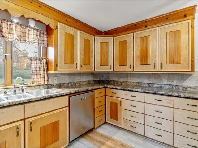 $515,000 | 1 Wiley Place, St. Albans Town, VT 05478