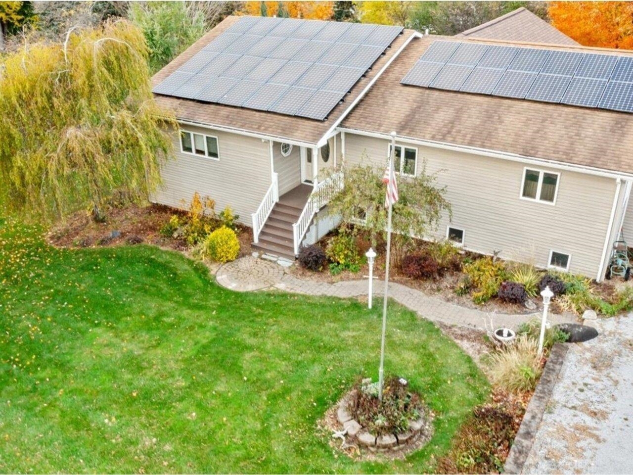 1 Wiley Place St. Albans Town, VT 05478 - Photo 4 of 60