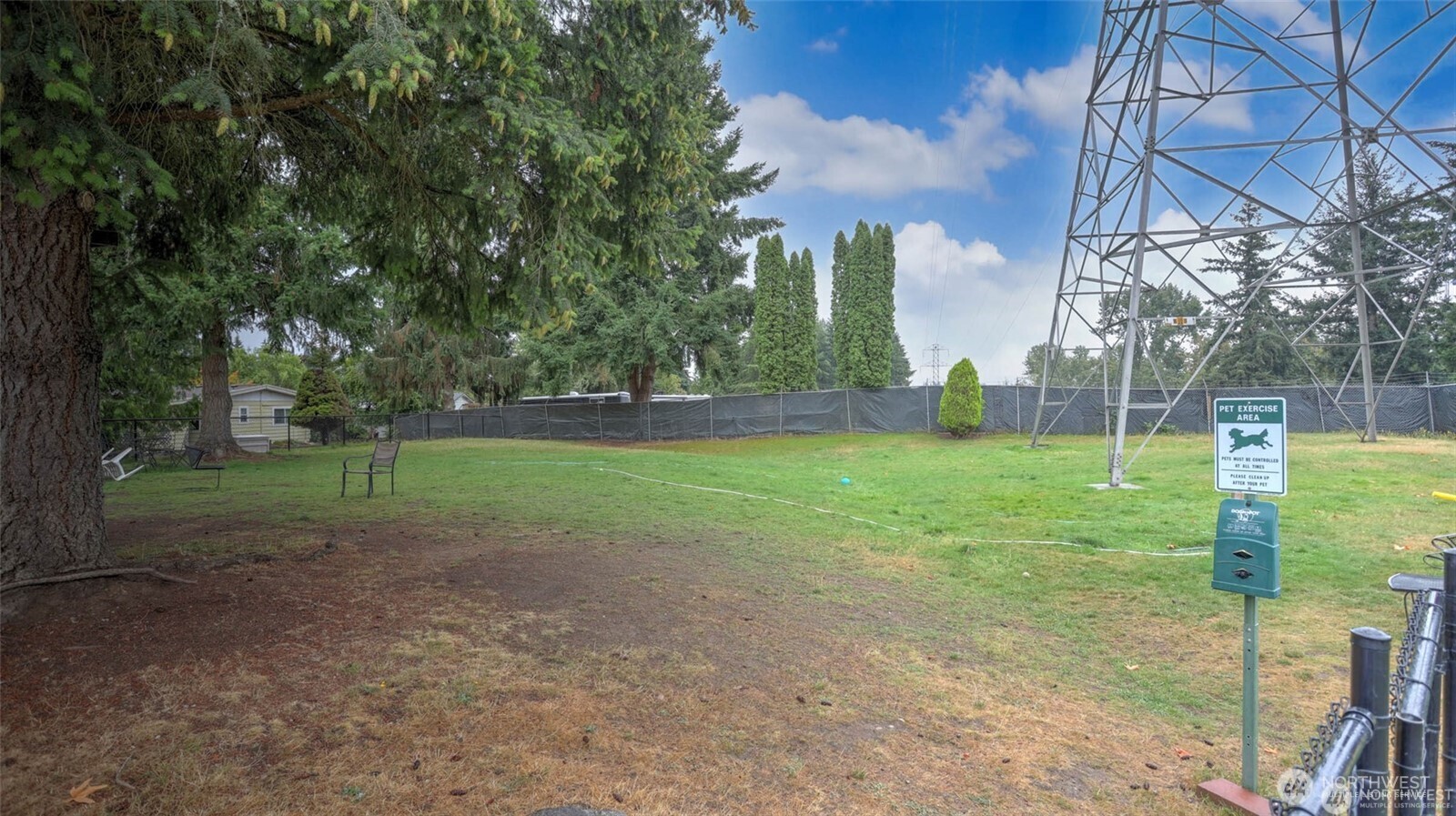 201 Union Avenue Southeast, Unit 247 Renton, WA 98059 - Photo 28 of 32 a view of a park