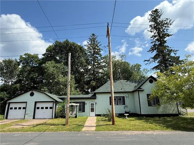 $164,900 | 222 Spruce Street, Spooner, WI 54801