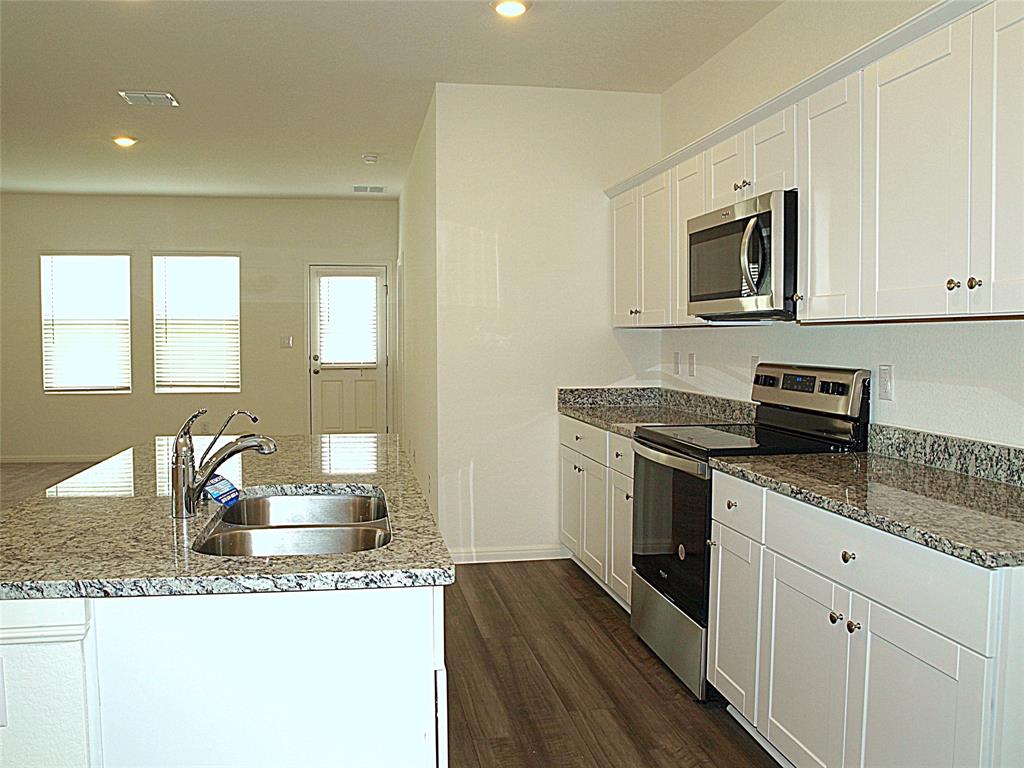 105 Mouflon Road Hutto, TX 78634 - Photo 2 of 26