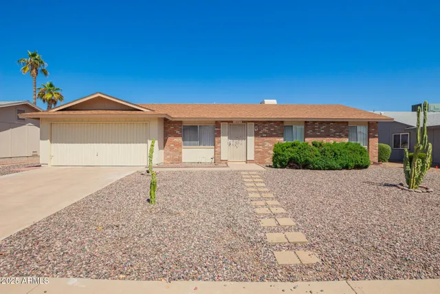 $325,000 | 11627 South Iroquois Drive, Phoenix, AZ 85044